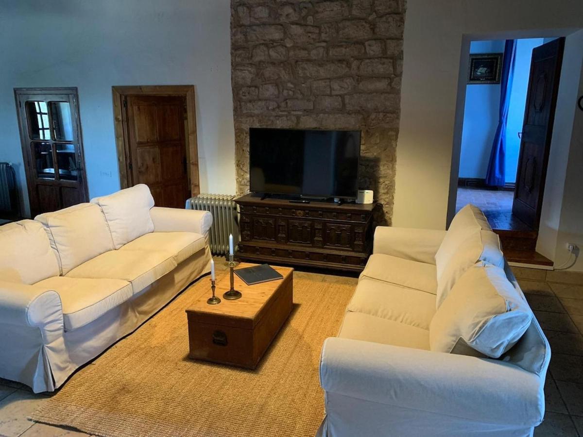 Masia Cal Millas - Turisme Rural Castellfullit de Riubregos 外观 照片