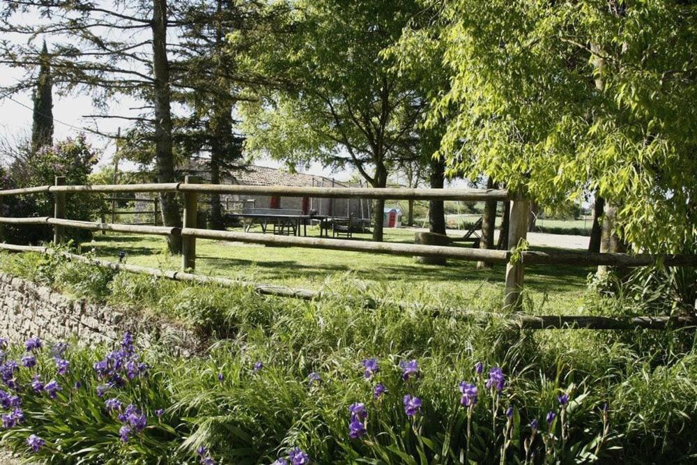 Masia Cal Millas - Turisme Rural Castellfullit de Riubregos 外观 照片